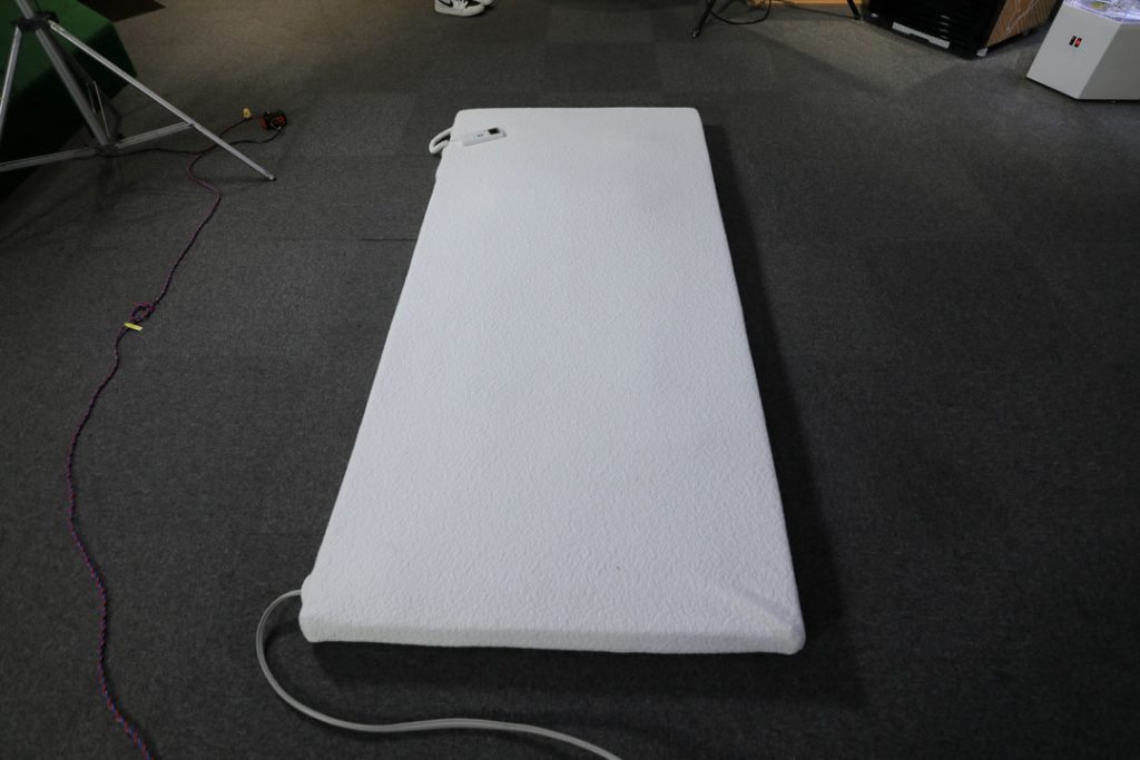 石墨烯人工智能美容床垫 气囊推脊助眠功能床垫 型号HX2020 0004